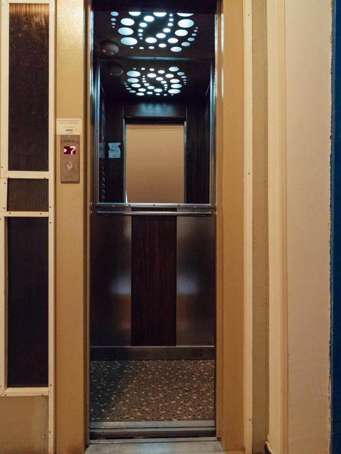 Beautiful Apartment - Top Location - Amazing Balcony Bukarest Exterior foto